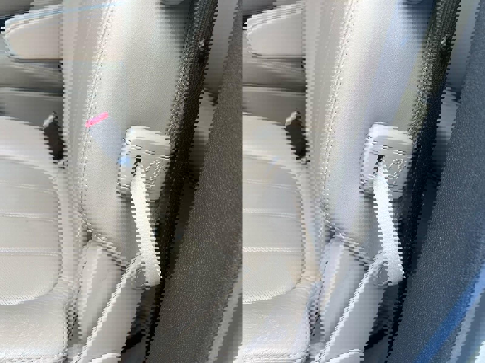 Used 2011 GMC Acadia SLT image 30