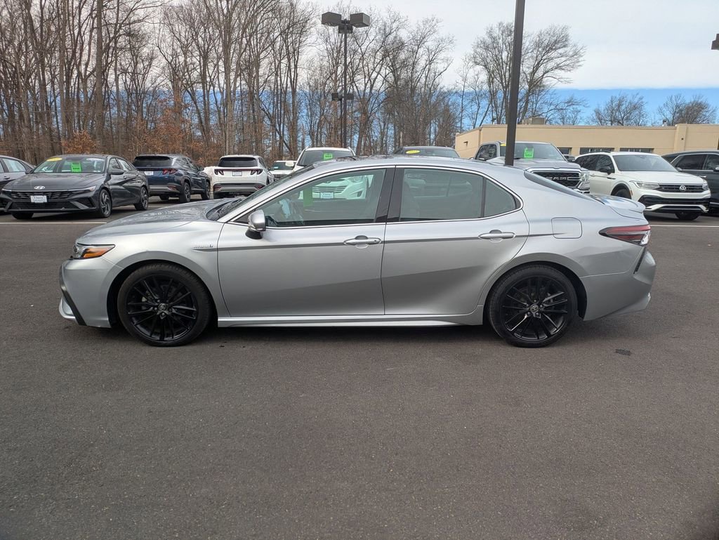 Used 2021 Toyota Camry XSE w/ Navigation Upgrade Package image 8