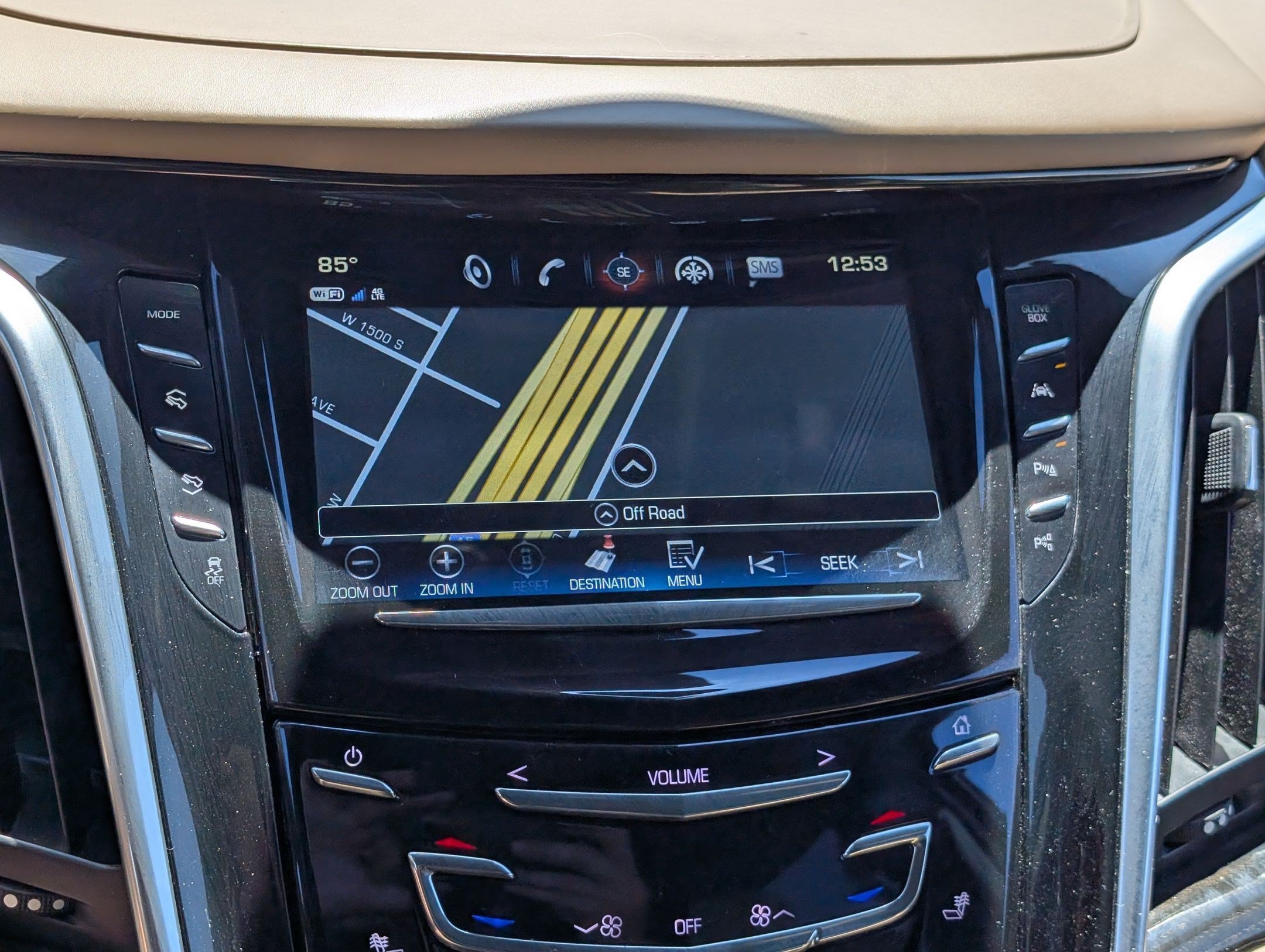 Certified 2020 Cadillac Escalade Platinum AWD/4WD image 22