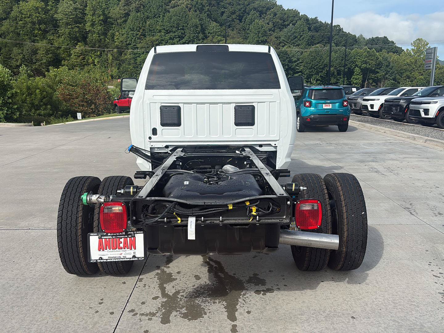 New 2027 RAM 5500 Tradesman AWD/4WD image 3