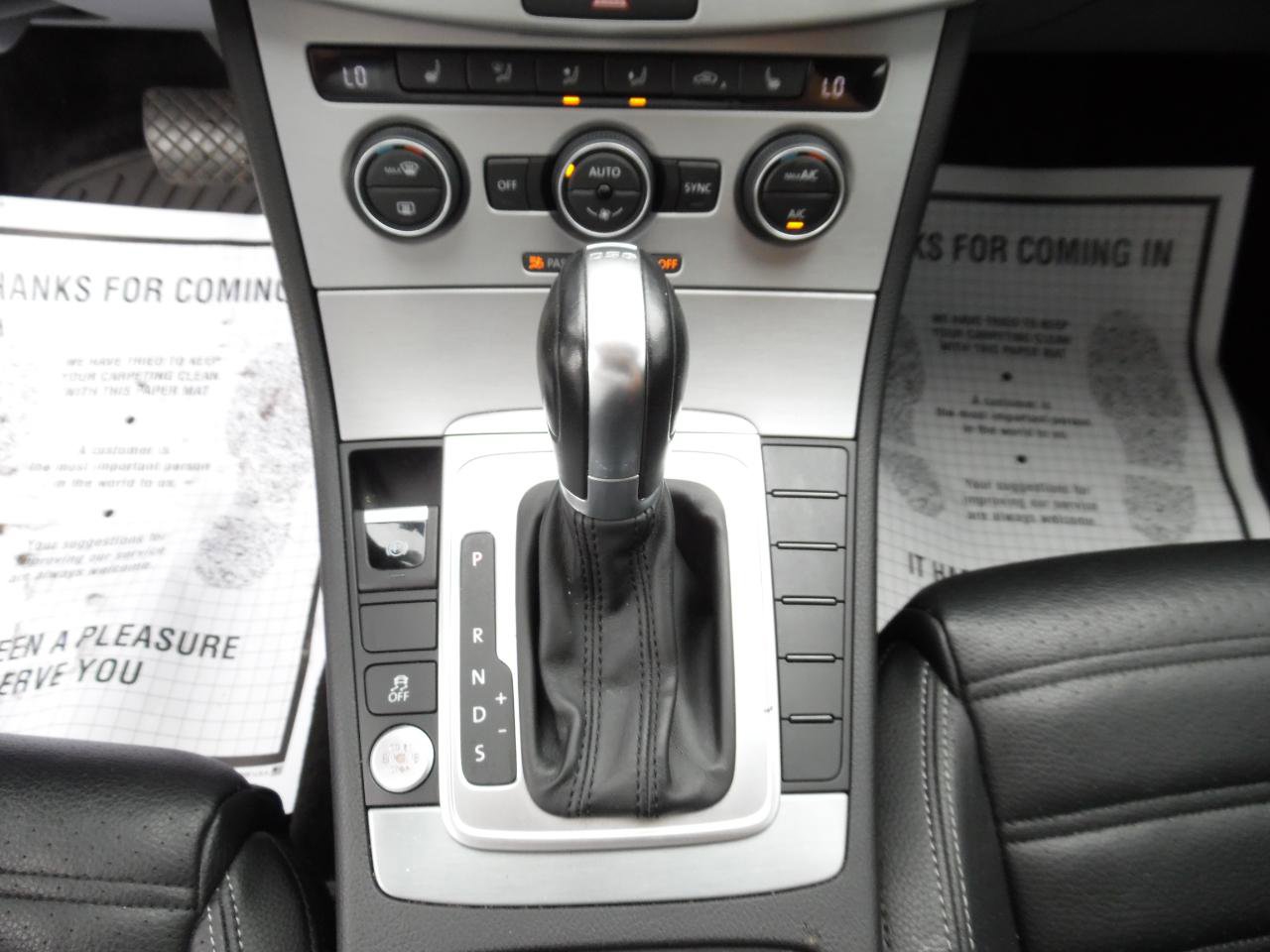 Used 2017 Volkswagen CC Sport image 16