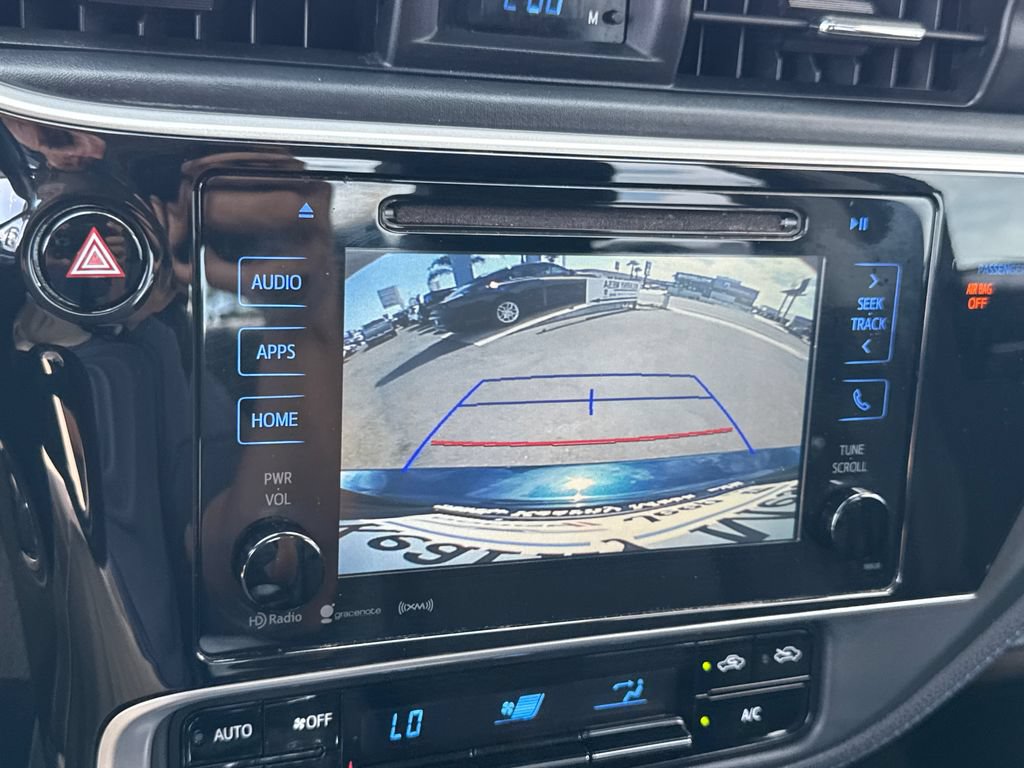 Used 2018 Toyota Corolla SE w/ Carpet Mat Package (TMS) FWD image 26
