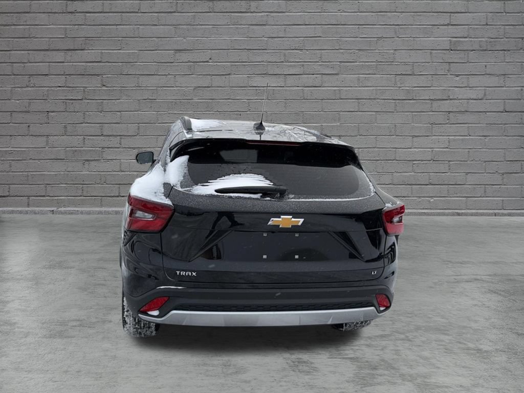 New 2026 Chevrolet Trax LT w/ Driver Confidence Package FWD image 9