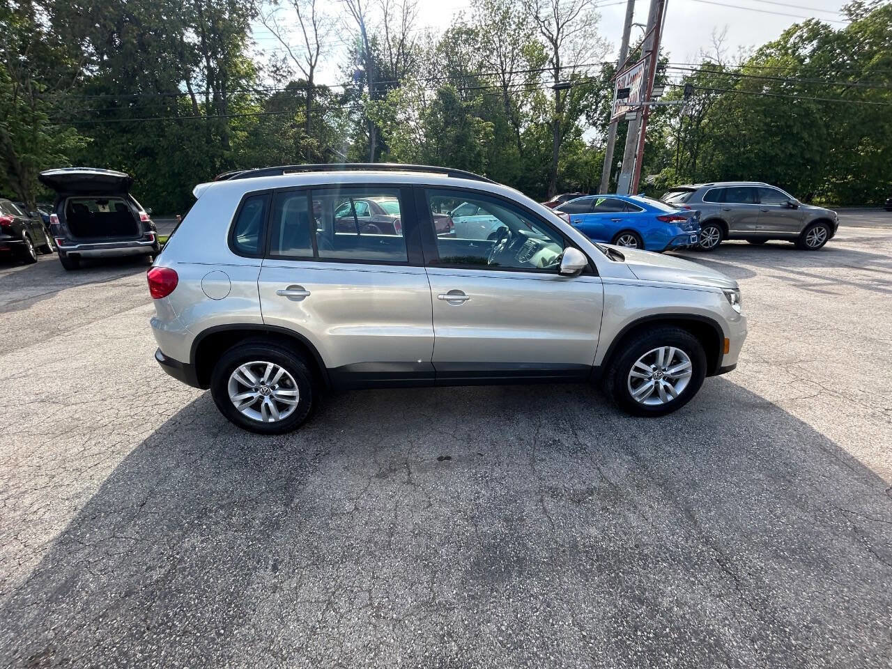 Used 2015 Volkswagen Tiguan S FWD image 13