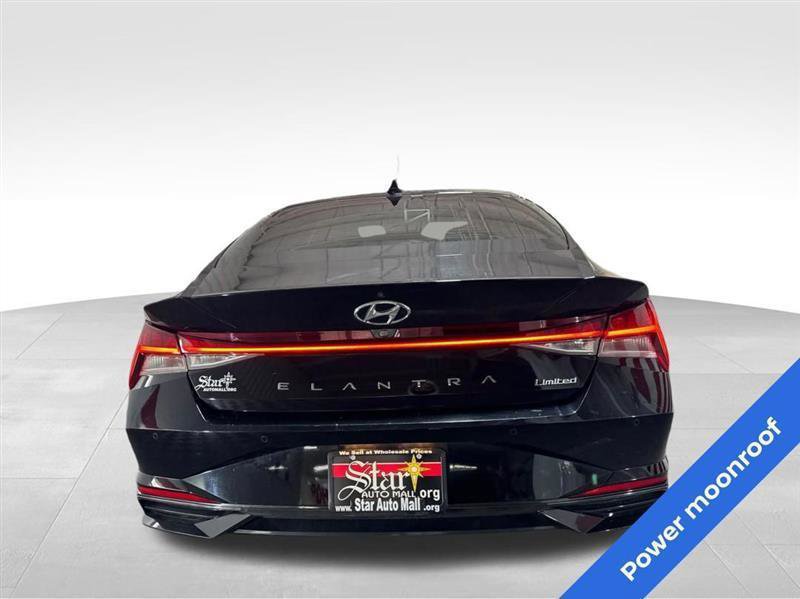 Used 2021 Hyundai Elantra Limited w/ Cargo Package image 6