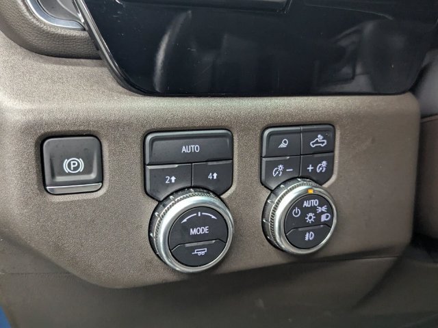 Used 2024 GMC Sierra 1500 SLT w/ SLT Premium Plus Package AWD/4WD image 11