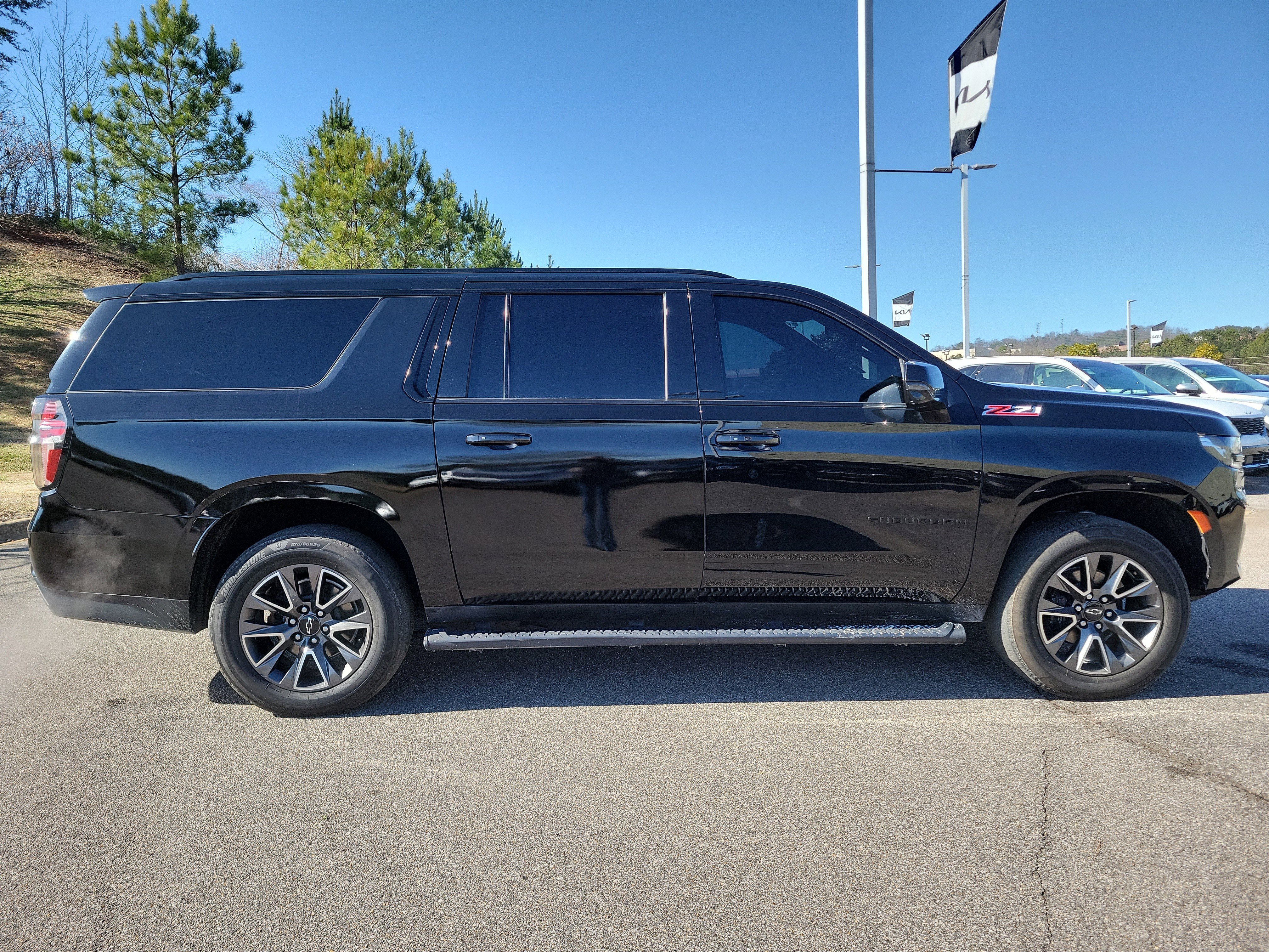 Used 2023 Chevrolet Suburban Z71 w/ Z71 Off-Road Package AWD/4WD image 27