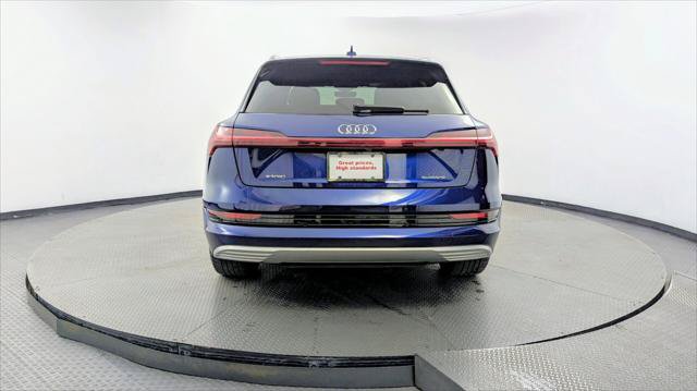 Used 2023 Audi e-tron Premium Plus w/ Premium Plus Package AWD/4WD image 7