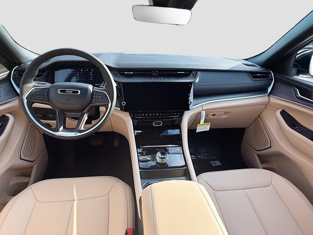 New 2026 Jeep Grand Cherokee Limited AWD/4WD image 16