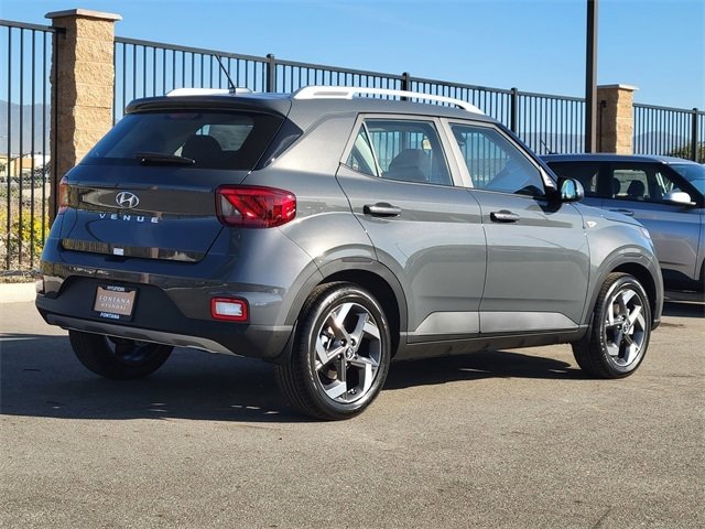 New 2026 Hyundai Venue SEL image 2