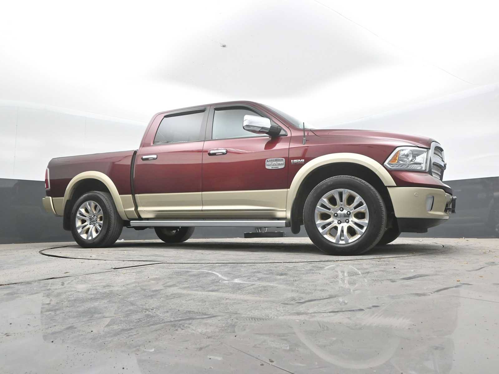 Used 2016 RAM 1500 Laramie Longhorn w/ Convenience Group AWD/4WD image 29
