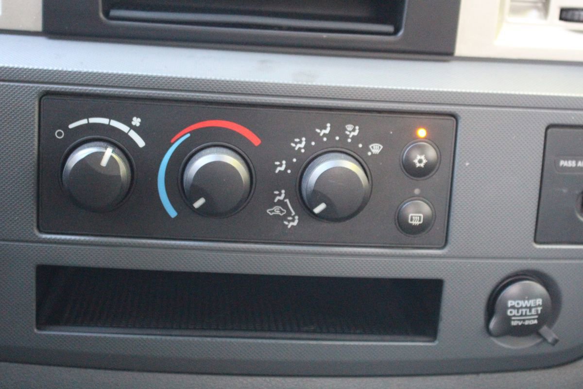 Used 2006 Dodge Ram 1500 Truck SLT w/ Trailer Tow Group AWD/4WD image 24