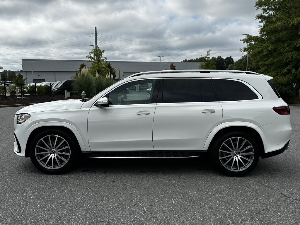 Used 2025 Mercedes-Benz GLS 450 4MATIC image 5