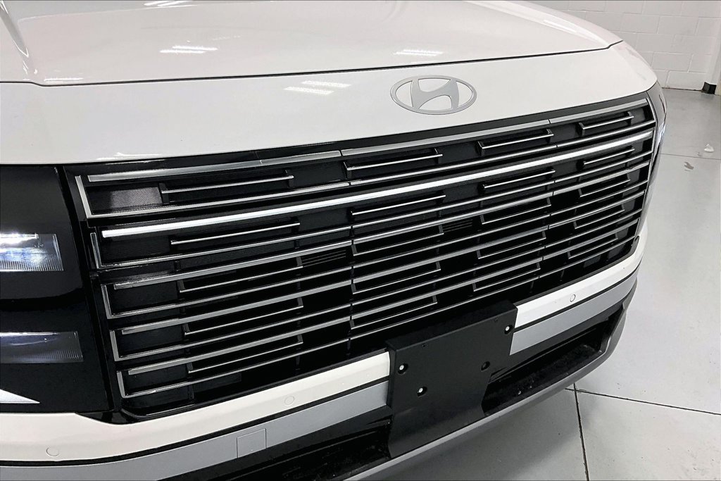 Used 2026 Hyundai Palisade SEL FWD image 34