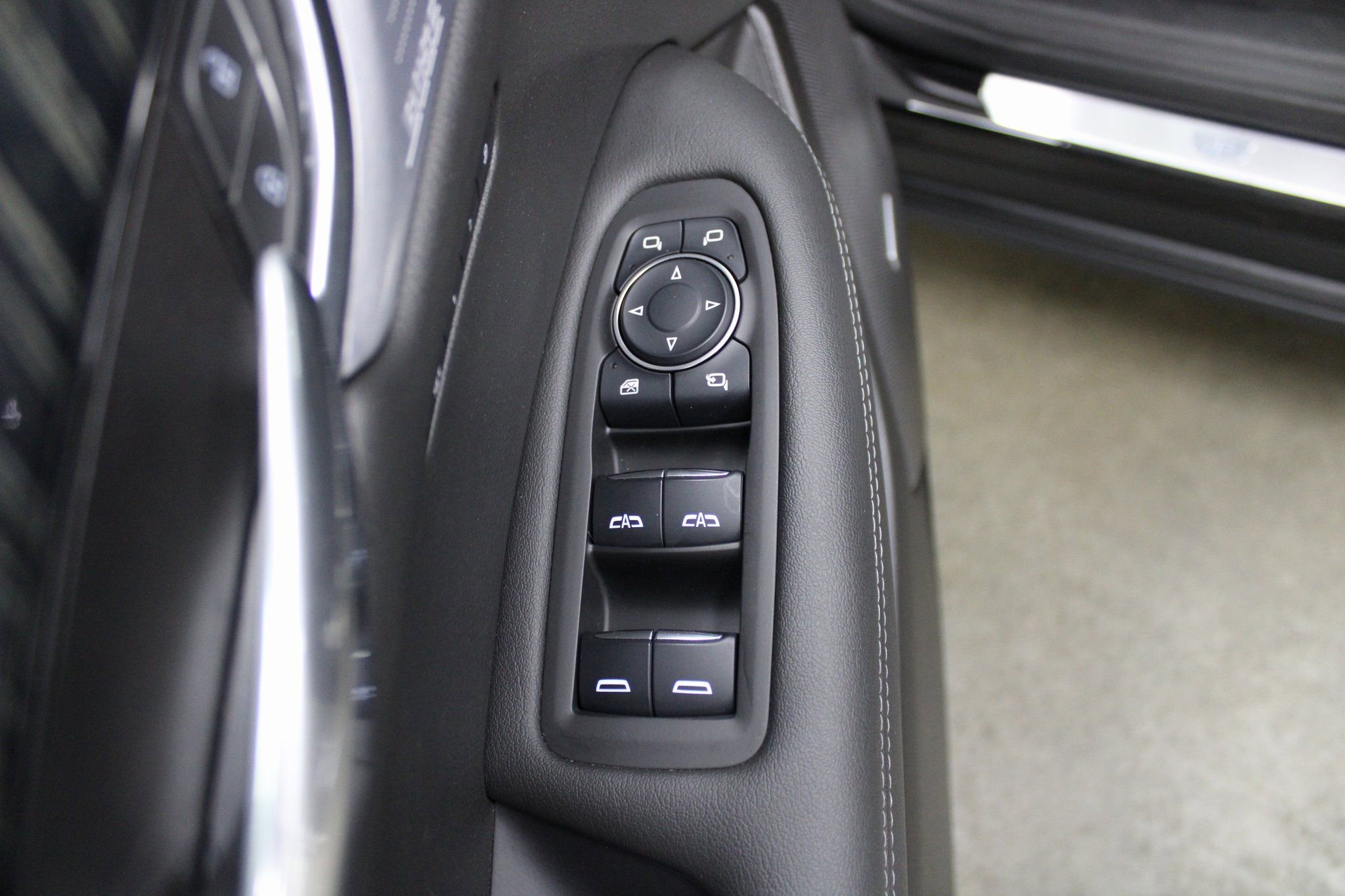 Used 2023 Cadillac XT6 Premium Luxury image 14