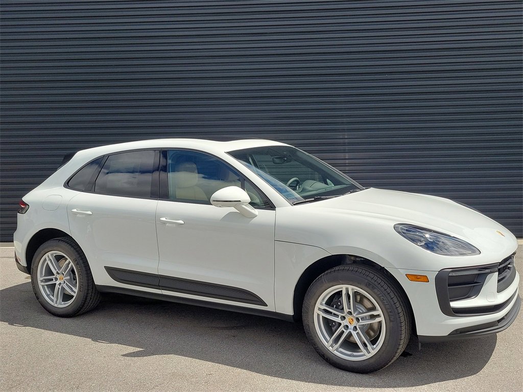 New 2026 Porsche Macan image 7