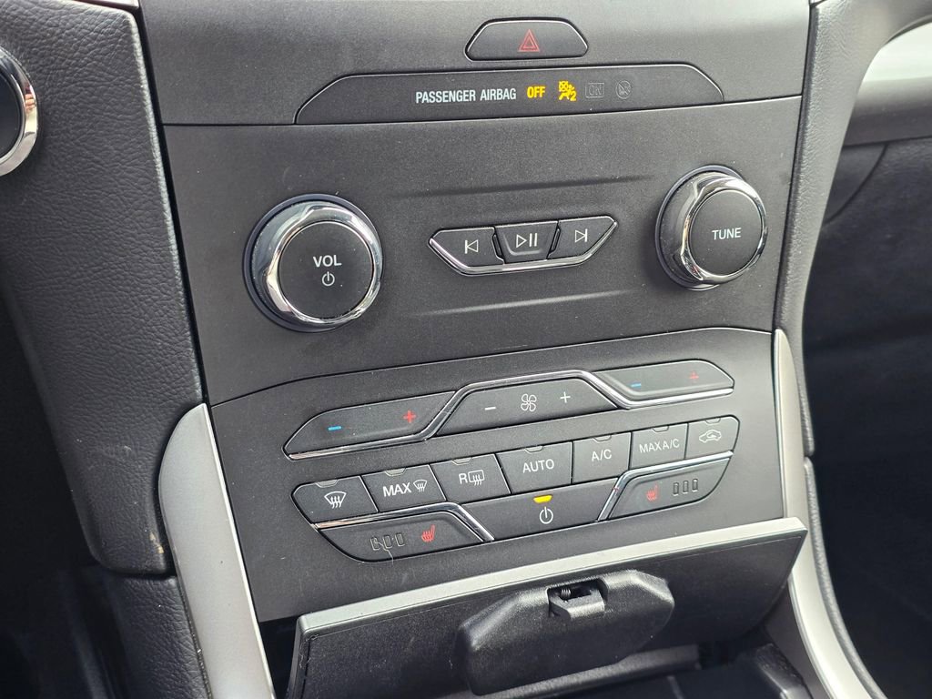 Used 2019 Ford Edge SEL AWD/4WD image 22