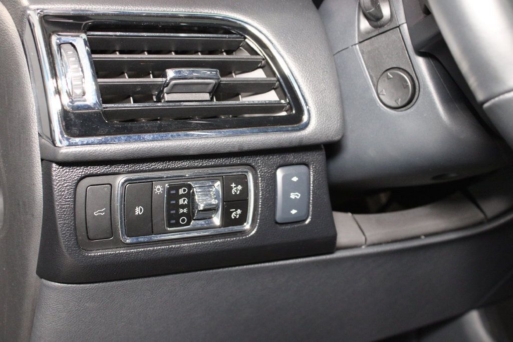 Used 2024 Lincoln Navigator Reserve AWD/4WD image 10