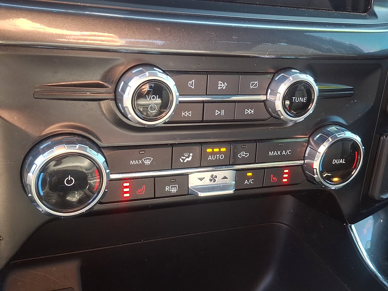 Certified 2023 Ford F150 XLT w/ Equipment Group 302A High image 15