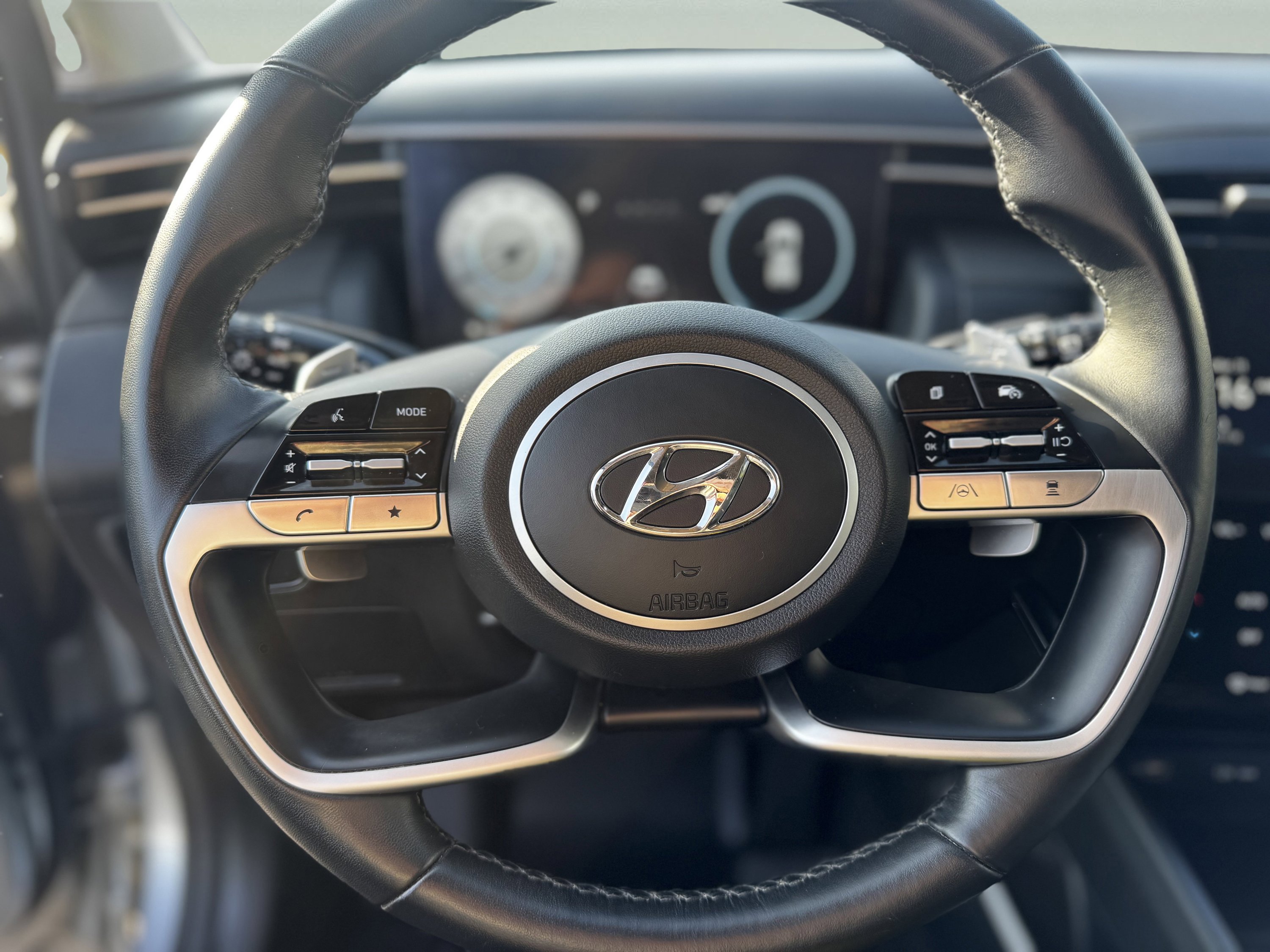 Used 2023 Hyundai Tucson Limited image 7