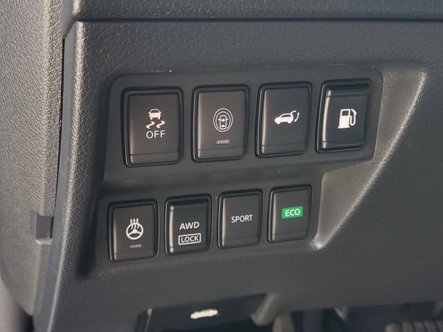 Used 2018 Nissan Rogue SL AWD/4WD image 19