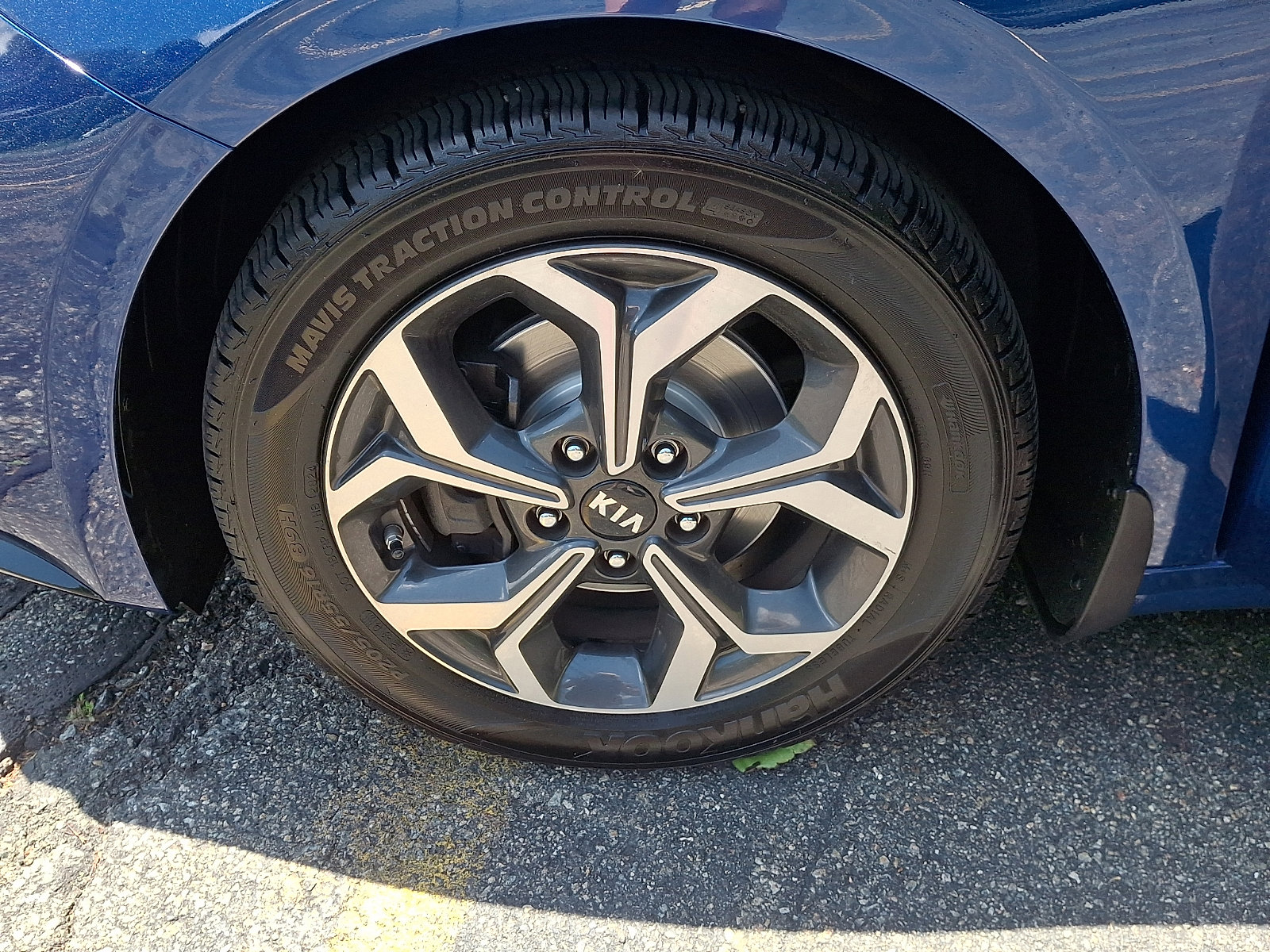 Used 2020 Kia Forte LXS FWD image 28