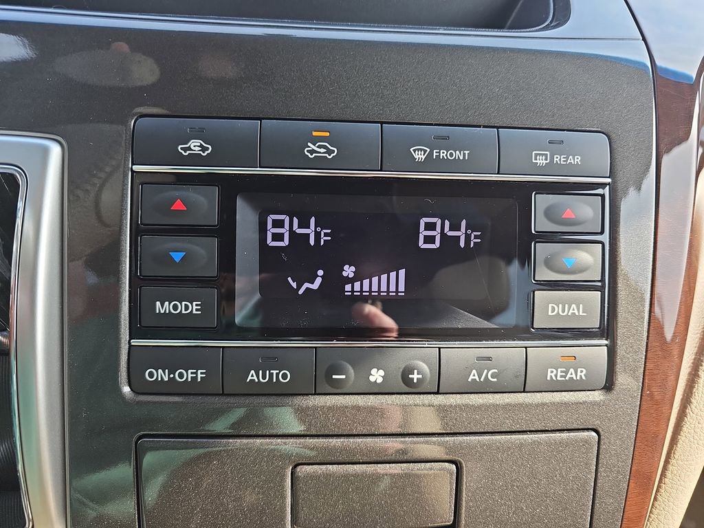 Used 2014 Nissan Quest SV w/ Leather Package image 21