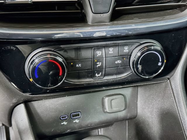 Used 2024 Buick Encore GX Sport Touring AWD/4WD image 16