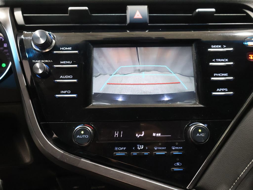 Used 2018 Toyota Camry SE image 23