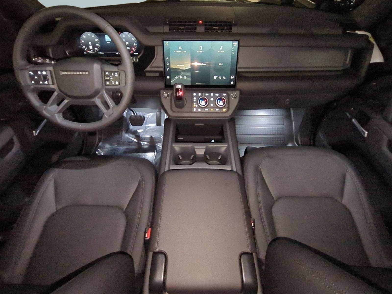 New 2026 Land Rover Defender 110 X-Dynamic SE AWD/4WD image 26