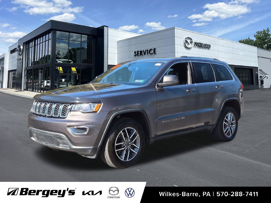 Used 2020 Jeep Grand Cherokee Laredo w/ Security & Convenience Group AWD/4WD image 1