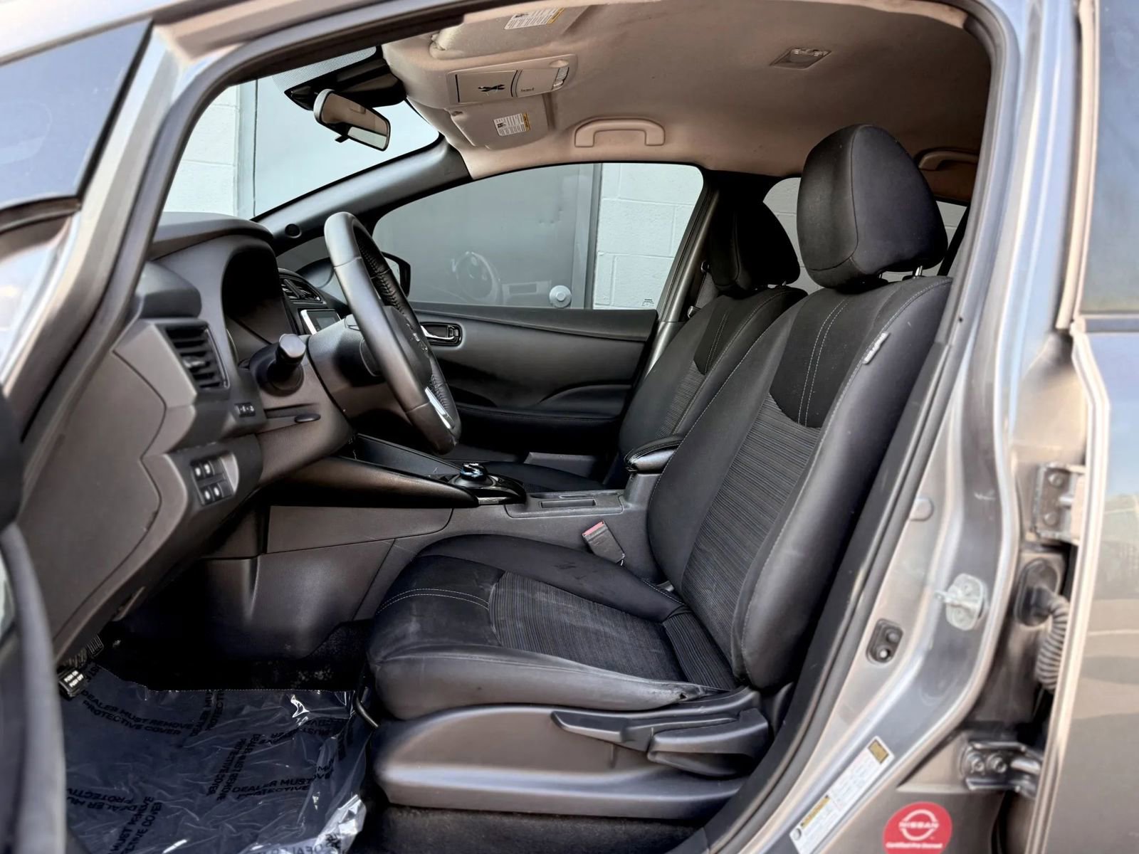 Used 2021 Nissan Leaf SV FWD image 19