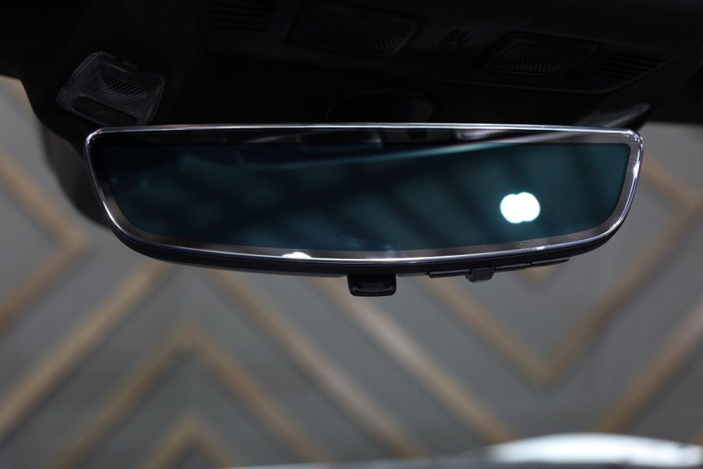 Used 2025 Chevrolet Corvette Z06 image 28