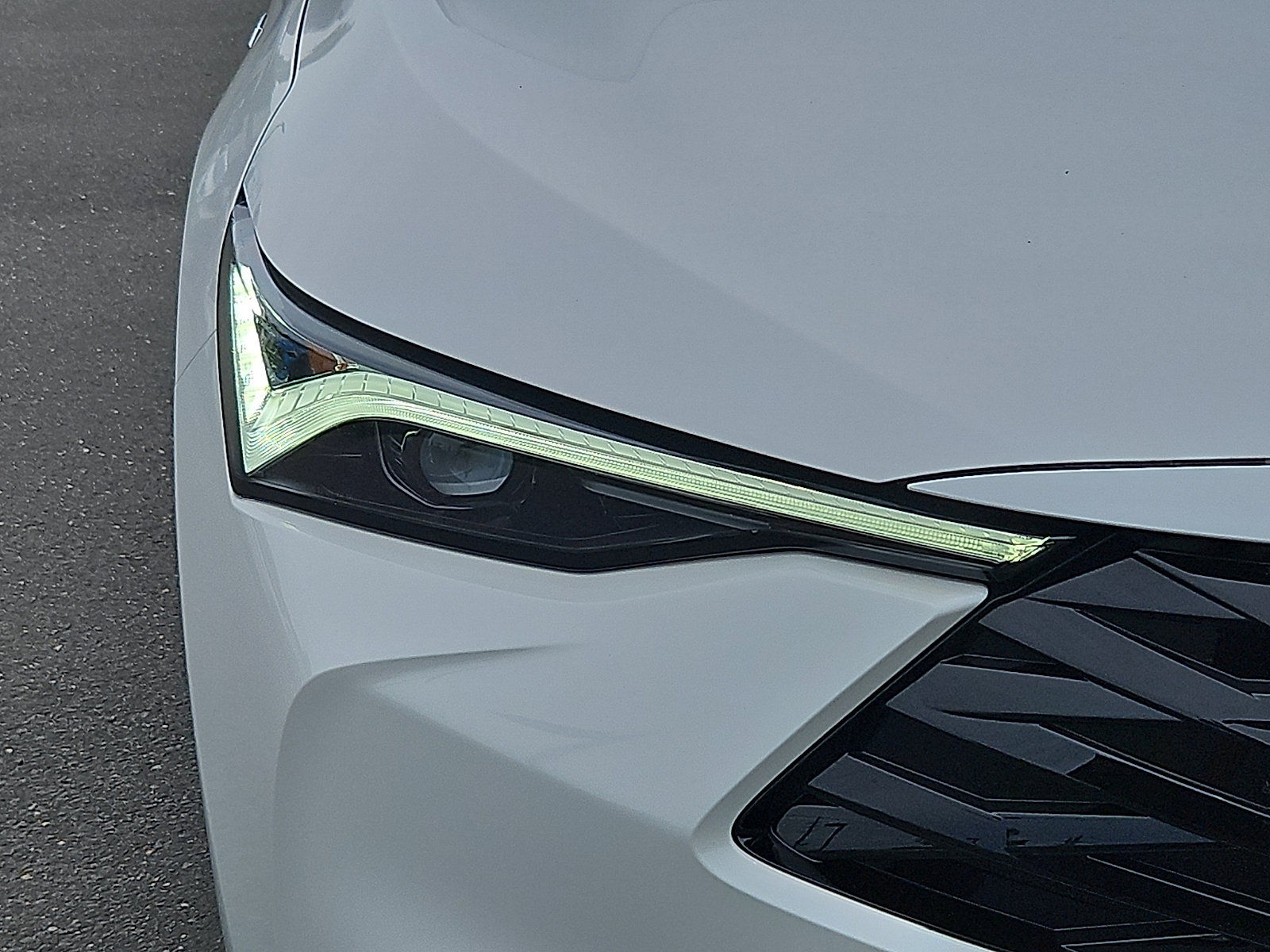 Certified 2025 Acura ADX A-Spec AWD/4WD image 10