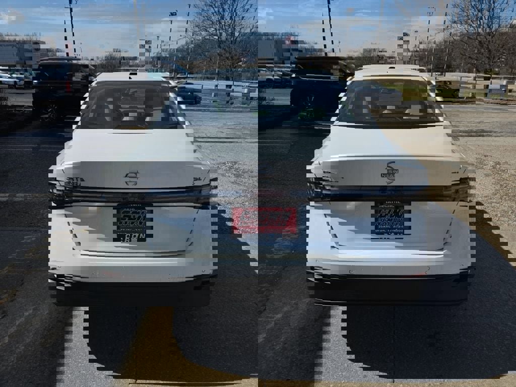 New 2026 Nissan Sentra SL image 4