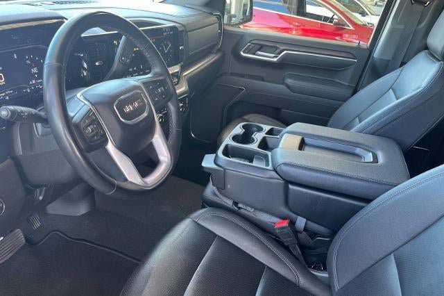 Used 2025 GMC Sierra 1500 SLT AWD/4WD image 4