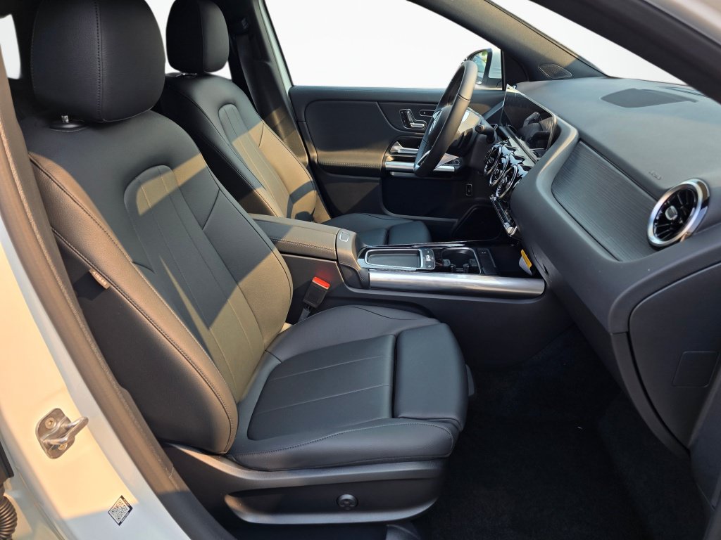 New 2026 Mercedes-Benz GLA 250 4MATIC image 24