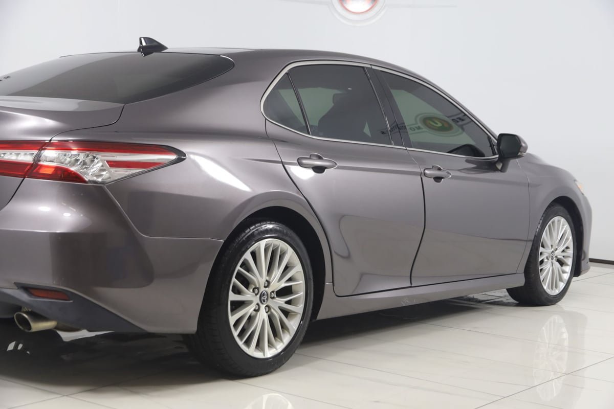 Used 2019 Toyota Camry XLE FWD image 43