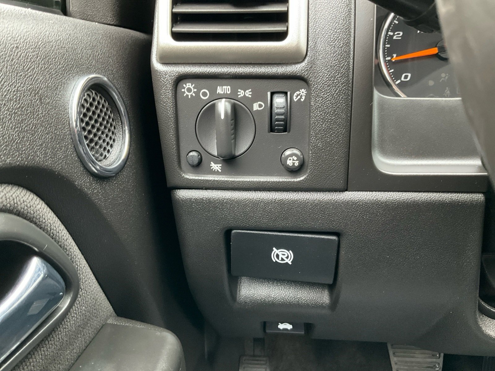 Used 2007 Chevrolet Colorado LT w/ Power Convenience Package image 19