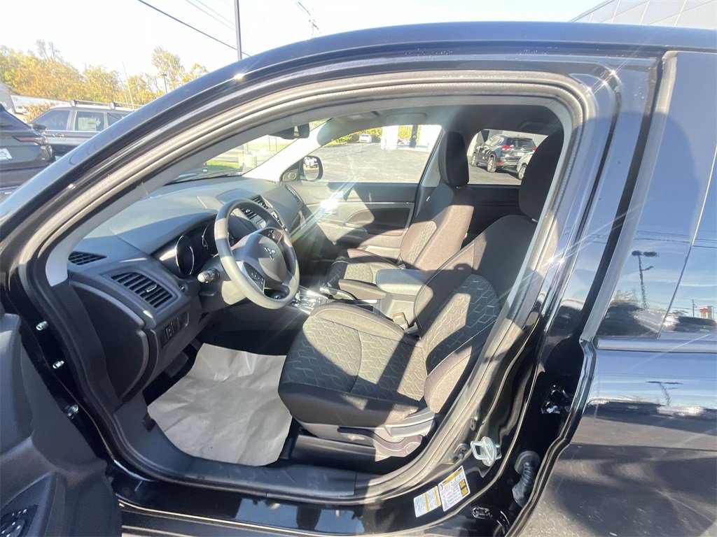 New 2025 Mitsubishi Outlander Sport ES image 11