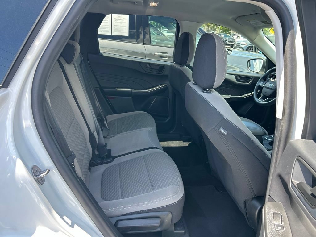 Used 2022 Ford Escape SE w/ SE Sport Appearance Package FWD image 43