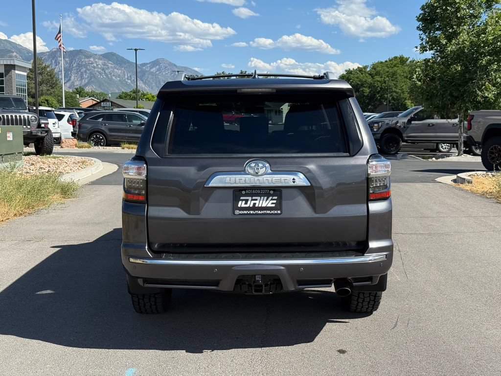 Used 2019 Toyota 4Runner Limited AWD/4WD image 11
