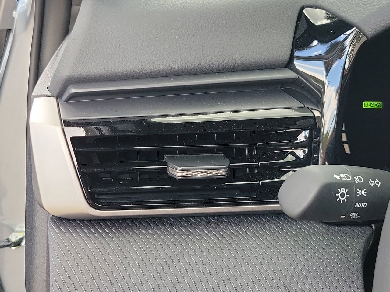 Used 2026 Toyota Camry SE FWD image 33