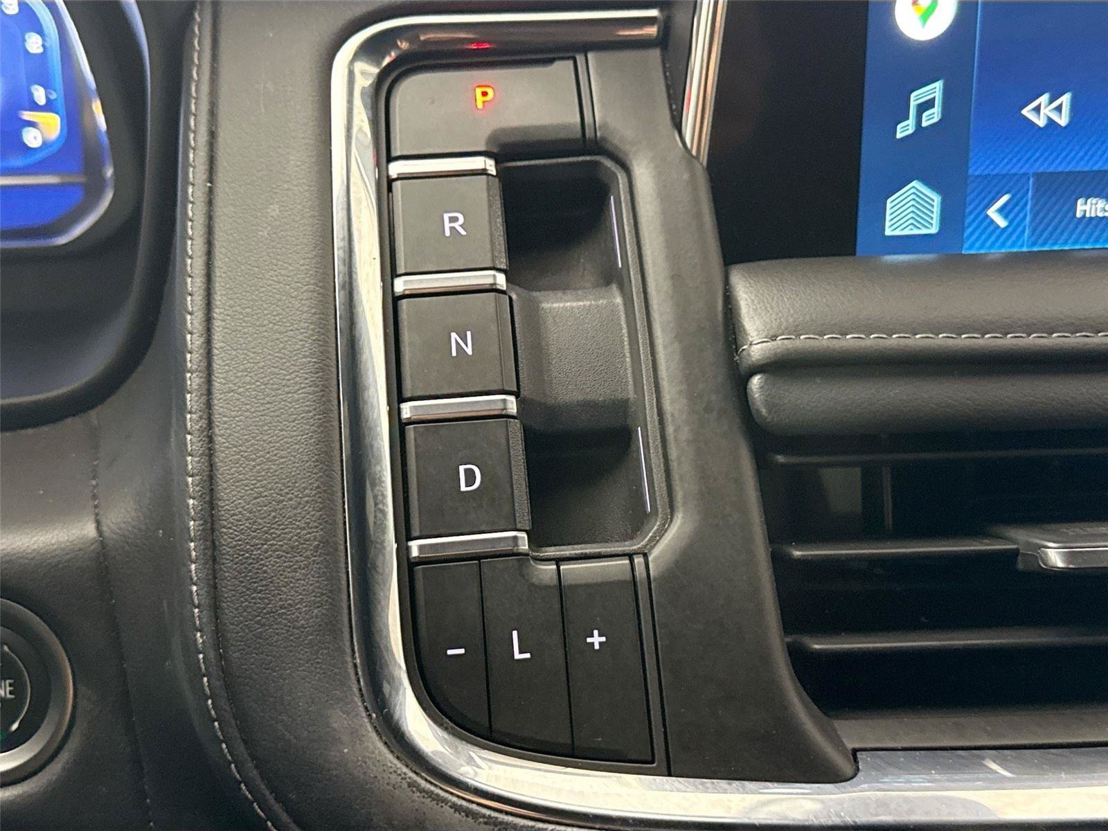 Used 2022 Chevrolet Tahoe LT w/ Luxury Package RWD image 25
