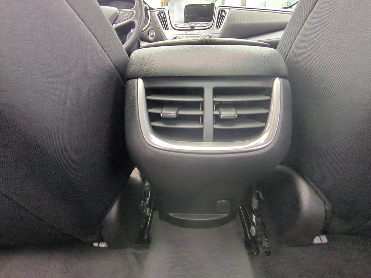 Used 2024 Chevrolet Malibu LT FWD image 21