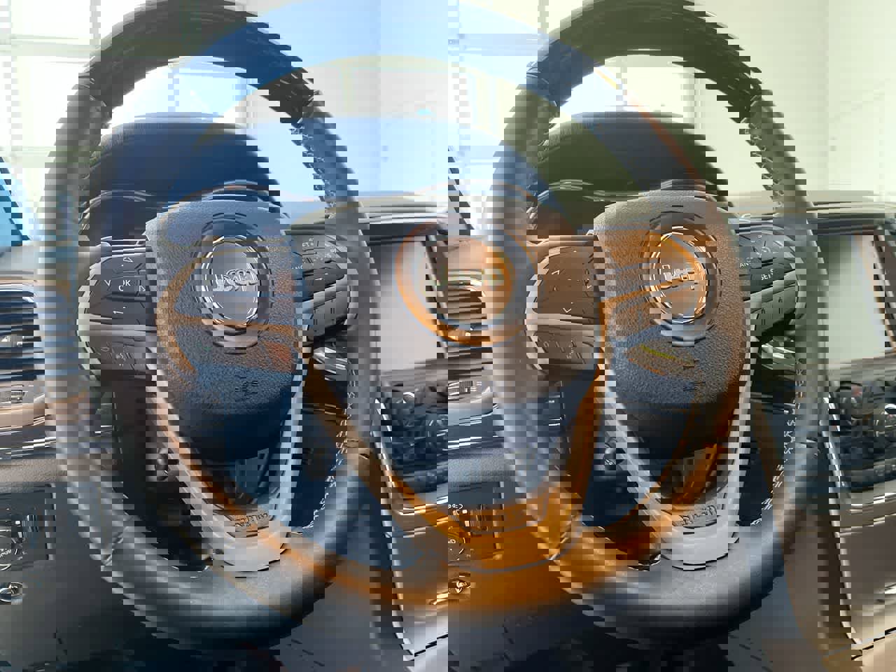 Used 2015 Jeep Grand Cherokee Overland image 14