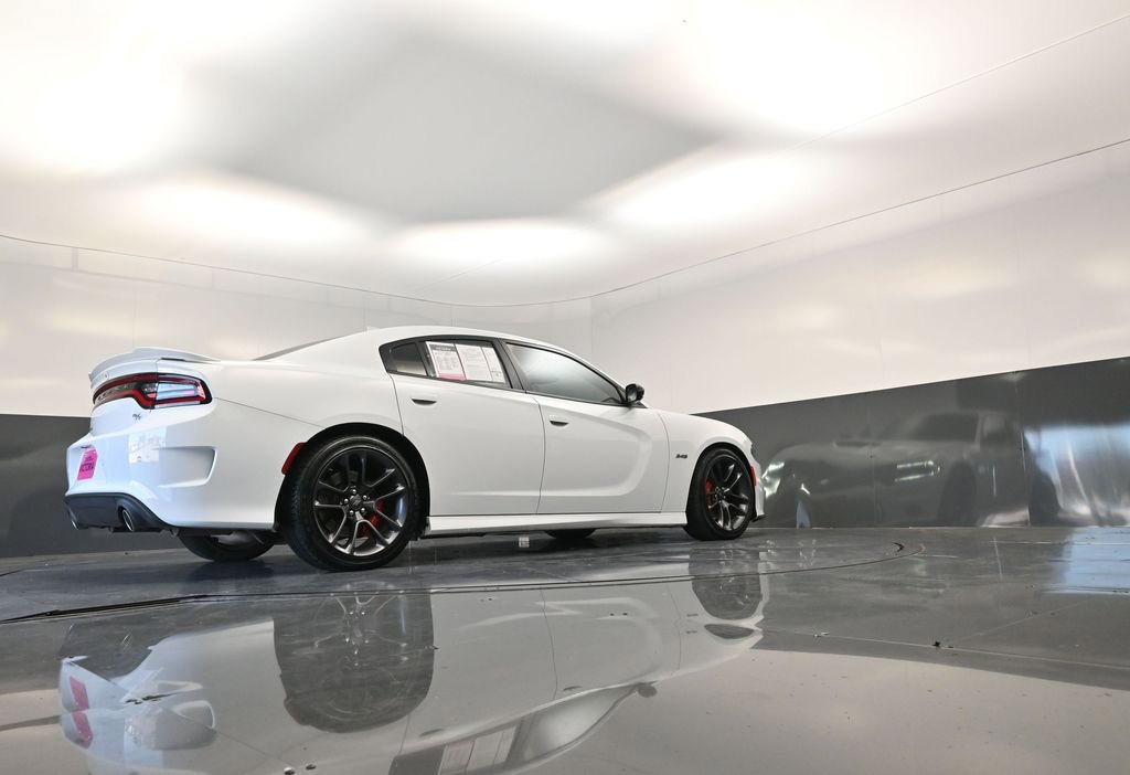 Used 2023 Dodge Charger R/T w/ Performance Handling Group image 19