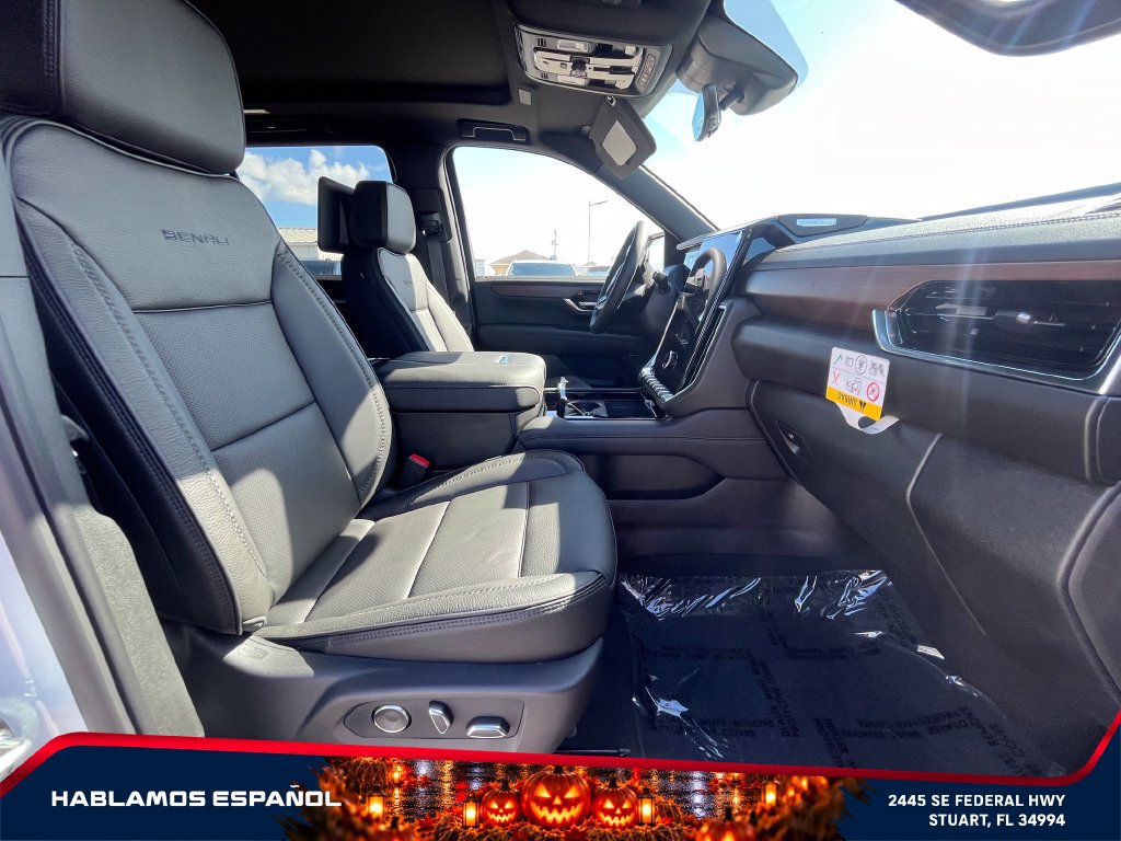 New 2026 GMC Yukon Denali w/ Denali Reserve Package AWD/4WD image 21