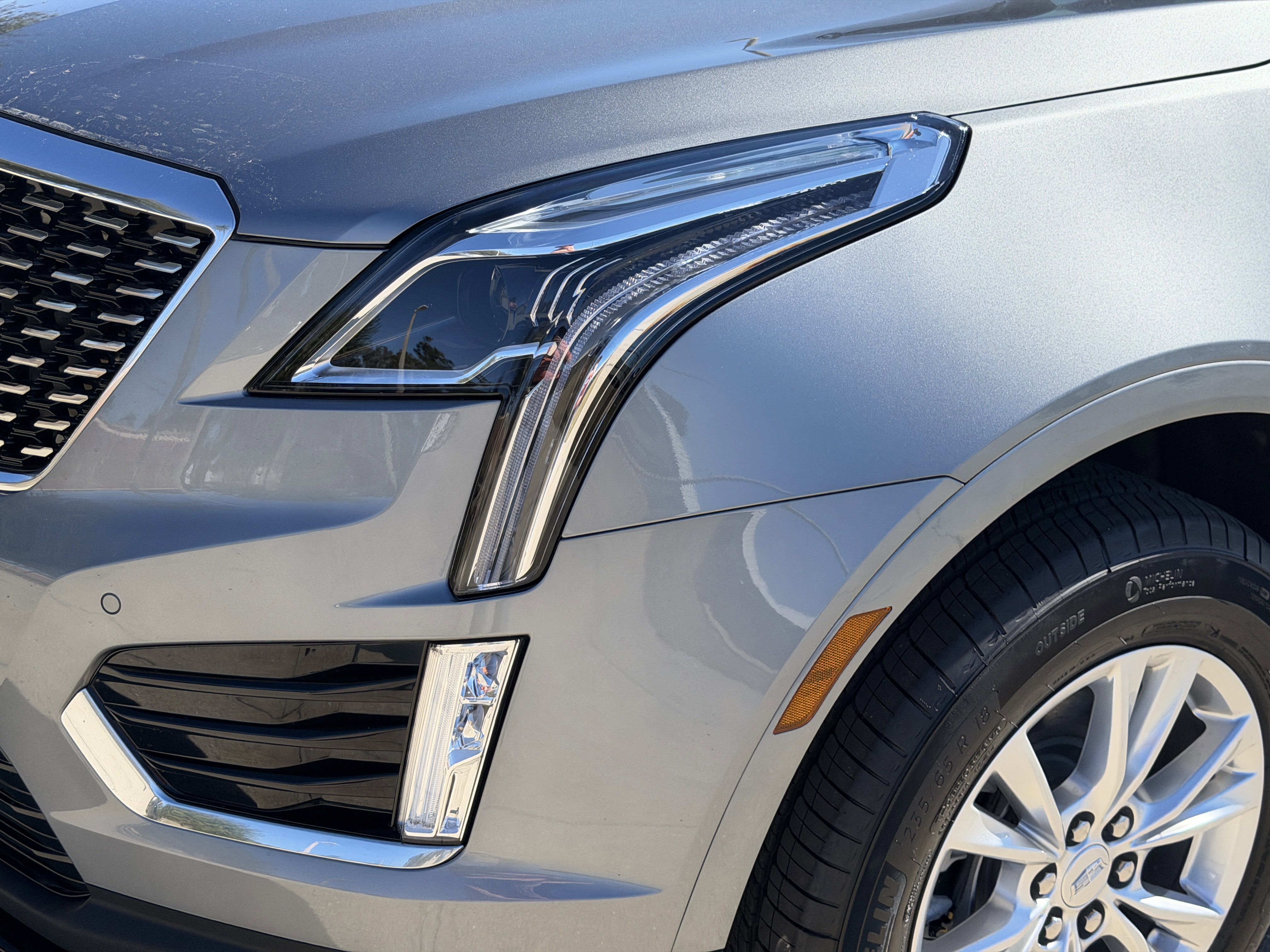 New 2026 Cadillac XT5 Luxury image 8
