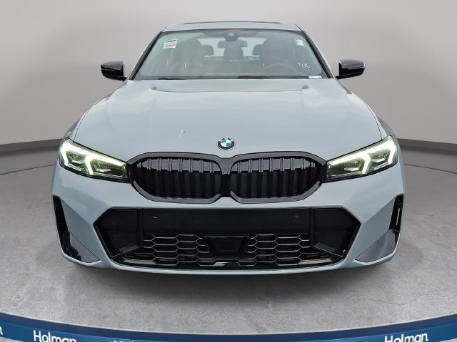 New 2026 BMW 330i xDrive Sedan w/ M Sport Package AWD/4WD image 2